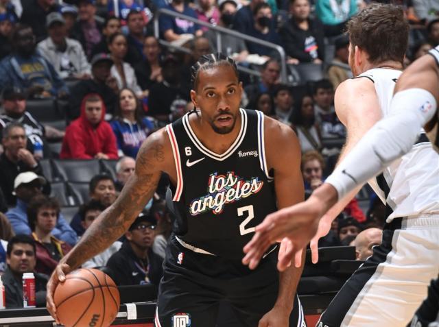 开云官网-完全体快艇渐入佳境!12人轮换 小卡不着急发力