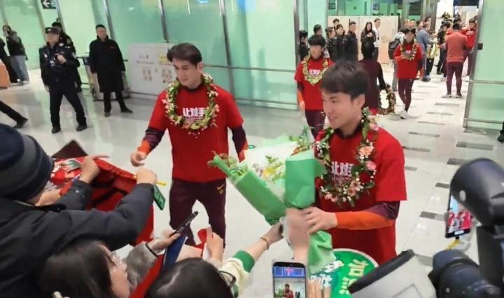 让对手忌惮未来!U23国足球员穿特制T恤,记者:商业价值飙升